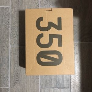 Yeezy Boost 350 V2 Zebra